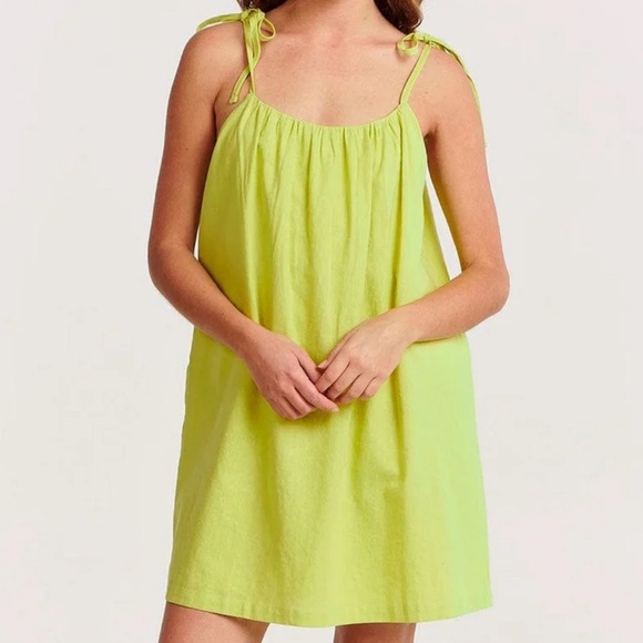 NWT CHARLIE HOLIDAY WOMENS LIME PEYTON MINI DRESS SIZE M - Picture 1 of 11